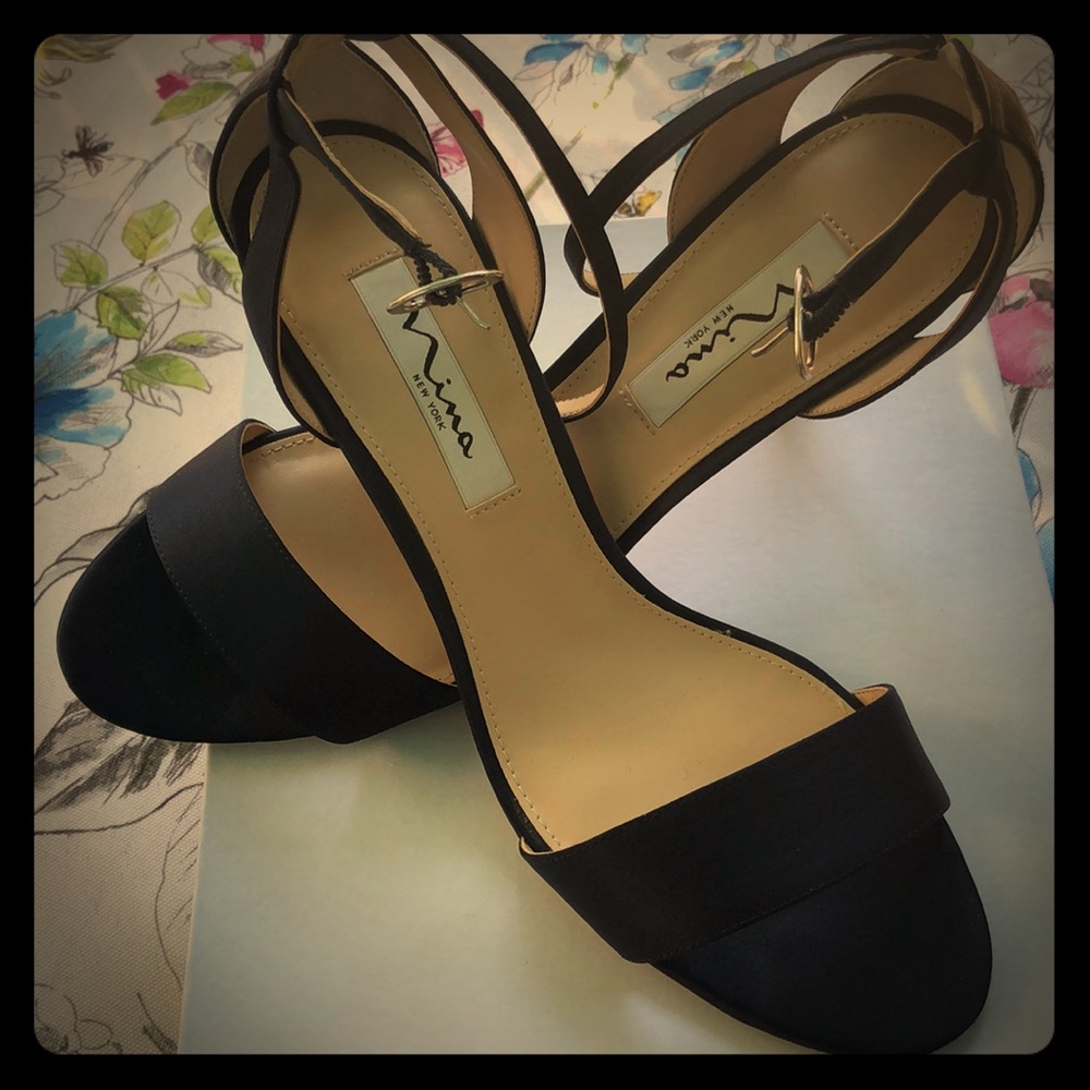 Nina Navy Heels